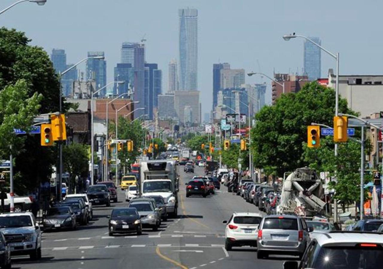 Toronto Bed & Breakfast - Free Parking エクステリア 写真